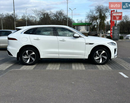 Белый Ягуар Ф-Пейс, объемом двигателя 2 л и пробегом 49 тыс. км за 47000 $, фото 3 на Automoto.ua