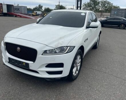 Белый Ягуар Ф-Пейс, объемом двигателя 2 л и пробегом 148 тыс. км за 25100 $, фото 1 на Automoto.ua