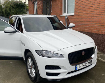 Белый Ягуар Ф-Пейс, объемом двигателя 2 л и пробегом 148 тыс. км за 24700 $, фото 1 на Automoto.ua