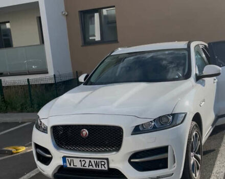 Белый Ягуар Ф-Пейс, объемом двигателя 2 л и пробегом 197 тыс. км за 10000 $, фото 1 на Automoto.ua