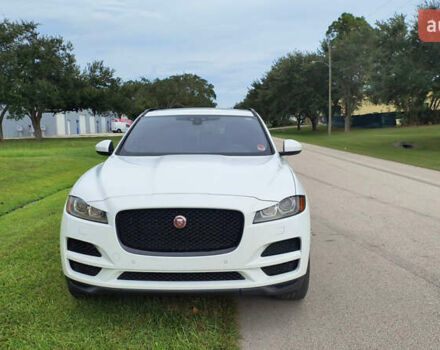 Белый Ягуар Ф-Пейс, объемом двигателя 2 л и пробегом 127 тыс. км за 14500 $, фото 1 на Automoto.ua