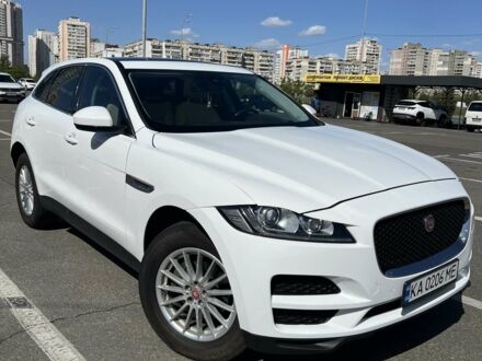 Білий Ягуар Ф-Пейс, об'ємом двигуна 2 л та пробігом 158 тис. км за 23000 $, фото 1 на Automoto.ua