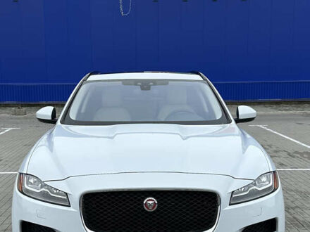 Ягуар Ф-Пейс 2017 у Вінниці на Automoto.ua Білий Ягуар Ф-Пейс, об'ємом двигуна 2 л та пробігом 117 тис. км за 24500 $, фото 1 на Automoto.ua