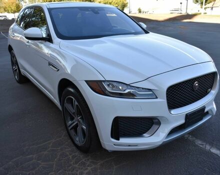 Белый Ягуар Ф-Пейс, объемом двигателя 3 л и пробегом 50 тыс. км за 10000 $, фото 1 на Automoto.ua