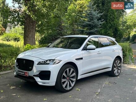 Ягуар Ф-Пейс 2018 в Киеве на Automoto.ua Белый Ягуар Ф-Пейс, объемом двигателя 2 л и пробегом 117 тыс. км за 30990 $, фото 1 на Automoto.ua