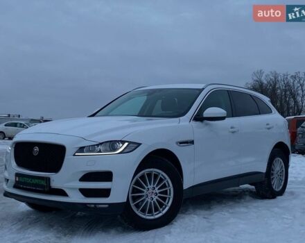 Белый Ягуар Ф-Пейс, объемом двигателя 2 л и пробегом 121 тыс. км за 19990 $, фото 1 на Automoto.ua