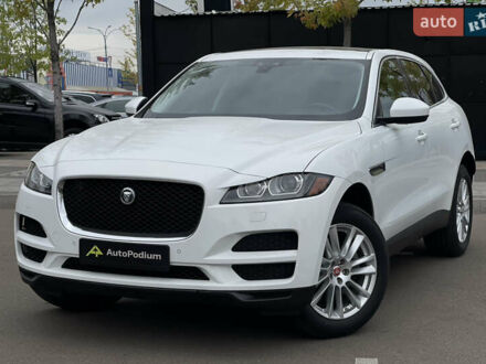 Белый Ягуар Ф-Пейс, объемом двигателя 2 л и пробегом 106 тыс. км за 27400 $, фото 1 на Automoto.ua