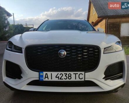 Білий Ягуар Ф-Пейс, об'ємом двигуна 2 л та пробігом 16 тис. км за 40000 $, фото 1 на Automoto.ua