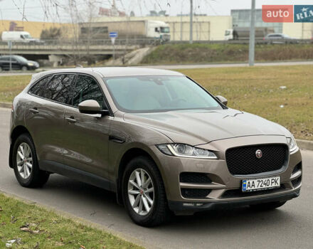 Бежевий Ягуар Ф-Пейс, об'ємом двигуна 2 л та пробігом 91 тис. км за 21900 $, фото 6 на Automoto.ua