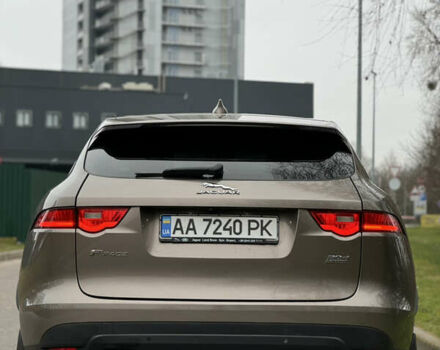 Бежевий Ягуар Ф-Пейс, об'ємом двигуна 2 л та пробігом 91 тис. км за 21900 $, фото 3 на Automoto.ua