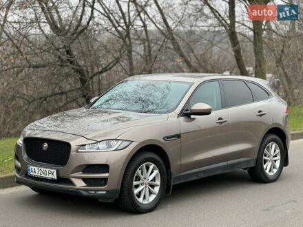 Бежевый Ягуар Ф-Пейс, объемом двигателя 2 л и пробегом 91 тыс. км за 21900 $, фото 1 на Automoto.ua