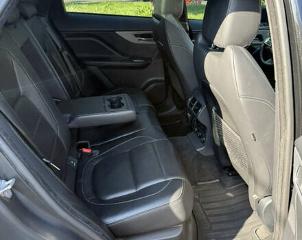 Черный Ягуар Ф-Пейс, объемом двигателя 2.99 л и пробегом 200 тыс. км за 27500 $, фото 15 на Automoto.ua