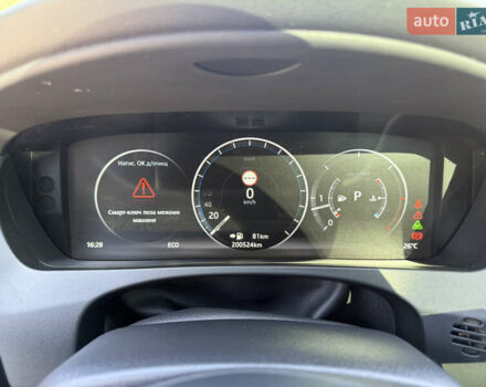 Черный Ягуар Ф-Пейс, объемом двигателя 2.99 л и пробегом 200 тыс. км за 27500 $, фото 35 на Automoto.ua