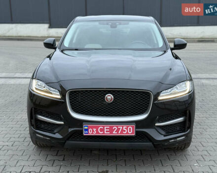 Черный Ягуар Ф-Пейс, объемом двигателя 2 л и пробегом 237 тыс. км за 17950 $, фото 8 на Automoto.ua