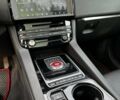 Черный Ягуар Ф-Пейс, объемом двигателя 3 л и пробегом 96 тыс. км за 23500 $, фото 44 на Automoto.ua