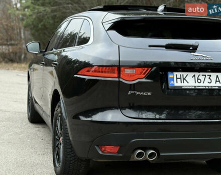 Черный Ягуар Ф-Пейс, объемом двигателя 2 л и пробегом 220 тыс. км за 22200 $, фото 8 на Automoto.ua