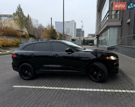 Чорний Ягуар Ф-Пейс, об'ємом двигуна 2.96 л та пробігом 141 тис. км за 22000 $, фото 13 на Automoto.ua