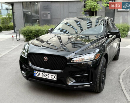 Черный Ягуар Ф-Пейс, объемом двигателя 3 л и пробегом 167 тыс. км за 25500 $, фото 1 на Automoto.ua