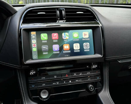 Черный Ягуар Ф-Пейс, объемом двигателя 3 л и пробегом 167 тыс. км за 25500 $, фото 24 на Automoto.ua