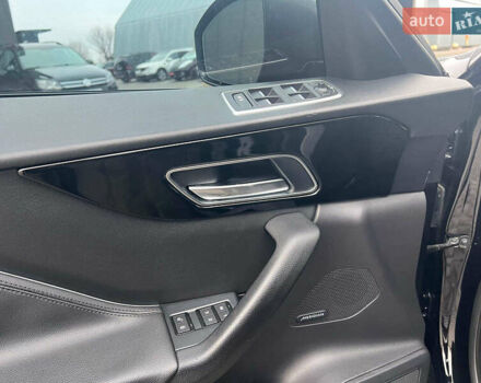 Чорний Ягуар Ф-Пейс, об'ємом двигуна 2 л та пробігом 153 тис. км за 24290 $, фото 33 на Automoto.ua