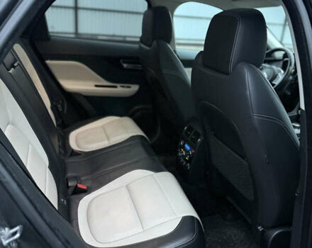 Черный Ягуар Ф-Пейс, объемом двигателя 2 л и пробегом 237 тыс. км за 17950 $, фото 35 на Automoto.ua