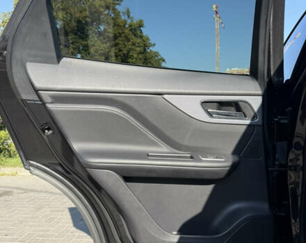 Черный Ягуар Ф-Пейс, объемом двигателя 2.99 л и пробегом 200 тыс. км за 27500 $, фото 42 на Automoto.ua