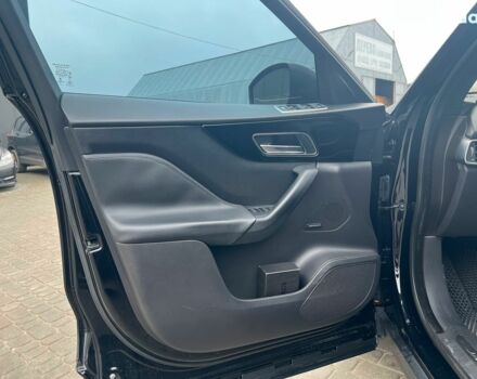 Черный Ягуар Ф-Пейс, объемом двигателя 2 л и пробегом 153 тыс. км за 24290 $, фото 15 на Automoto.ua