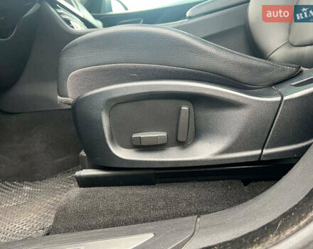 Чорний Ягуар Ф-Пейс, об'ємом двигуна 2 л та пробігом 153 тис. км за 24290 $, фото 34 на Automoto.ua