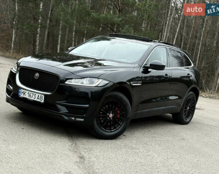 Черный Ягуар Ф-Пейс, объемом двигателя 2 л и пробегом 220 тыс. км за 22200 $, фото 2 на Automoto.ua