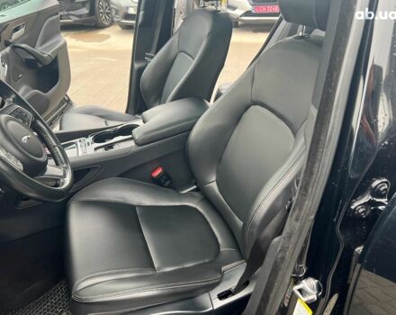 Черный Ягуар Ф-Пейс, объемом двигателя 2 л и пробегом 153 тыс. км за 24290 $, фото 21 на Automoto.ua