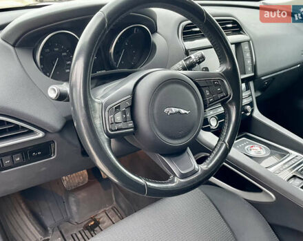 Ягуар Ф-Пейс 2016 у Києві на Automoto.ua Чорний Ягуар Ф-Пейс, об'ємом двигуна 2 л та пробігом 156 тис. км за 22000 $, фото 7 на Automoto.ua