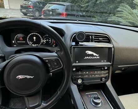 Ягуар Ф-Пейс 2016 в Одессе на Automoto.ua Черный Ягуар Ф-Пейс, объемом двигателя 2 л и пробегом 108 тыс. км за 25600 $, фото 8 на Automoto.ua