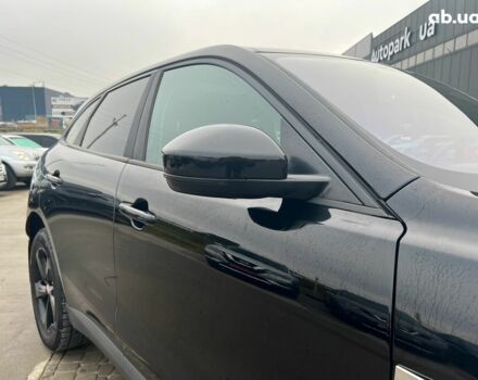 Черный Ягуар Ф-Пейс, объемом двигателя 2 л и пробегом 153 тыс. км за 24290 $, фото 12 на Automoto.ua