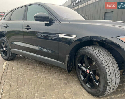 Чорний Ягуар Ф-Пейс, об'ємом двигуна 2 л та пробігом 153 тис. км за 24290 $, фото 11 на Automoto.ua