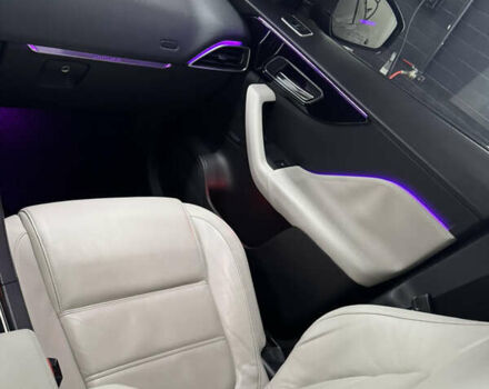 Чорний Ягуар Ф-Пейс, об'ємом двигуна 2.96 л та пробігом 141 тис. км за 22000 $, фото 16 на Automoto.ua