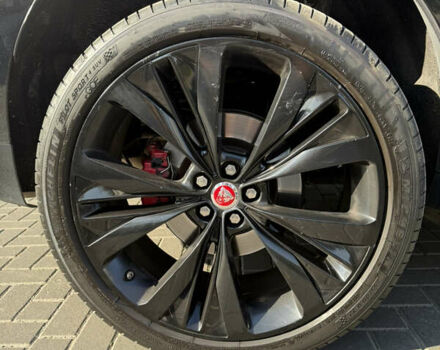 Черный Ягуар Ф-Пейс, объемом двигателя 2.99 л и пробегом 200 тыс. км за 27500 $, фото 11 на Automoto.ua