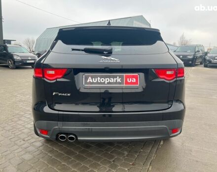 Черный Ягуар Ф-Пейс, объемом двигателя 2 л и пробегом 153 тыс. км за 24290 $, фото 7 на Automoto.ua