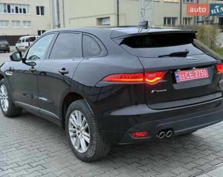 Черный Ягуар Ф-Пейс, объемом двигателя 2 л и пробегом 237 тыс. км за 17950 $, фото 3 на Automoto.ua
