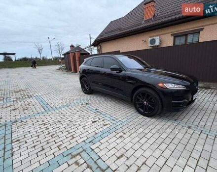 Чорний Ягуар Ф-Пейс, об'ємом двигуна 2 л та пробігом 152 тис. км за 24800 $, фото 1 на Automoto.ua