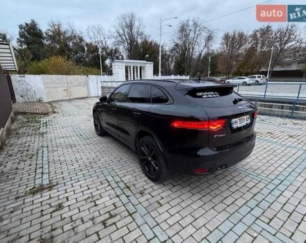 Чорний Ягуар Ф-Пейс, об'ємом двигуна 2 л та пробігом 152 тис. км за 24800 $, фото 3 на Automoto.ua