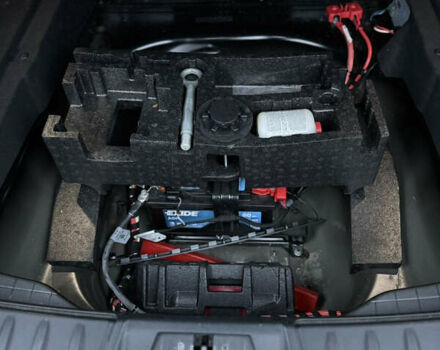 Черный Ягуар Ф-Пейс, объемом двигателя 2 л и пробегом 237 тыс. км за 17950 $, фото 33 на Automoto.ua