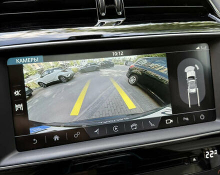 Черный Ягуар Ф-Пейс, объемом двигателя 3 л и пробегом 167 тыс. км за 25500 $, фото 25 на Automoto.ua