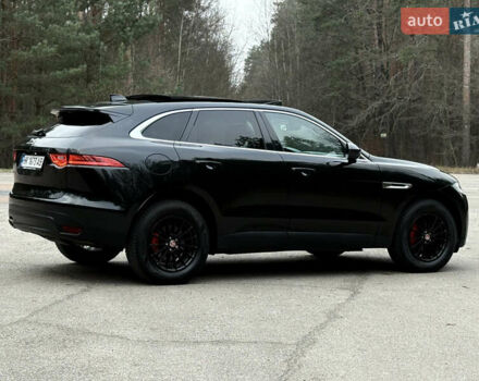 Черный Ягуар Ф-Пейс, объемом двигателя 2 л и пробегом 220 тыс. км за 22200 $, фото 10 на Automoto.ua
