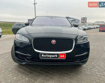 Чорний Ягуар Ф-Пейс, об'ємом двигуна 2 л та пробігом 153 тис. км за 24290 $, фото 13 на Automoto.ua