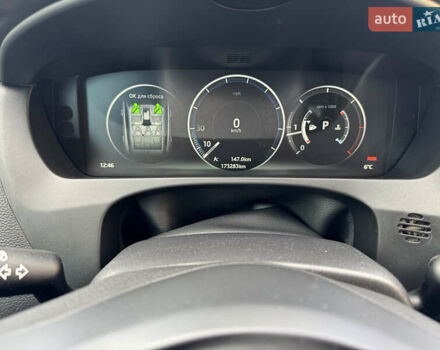 Черный Ягуар Ф-Пейс, объемом двигателя 2 л и пробегом 173 тыс. км за 22000 $, фото 18 на Automoto.ua