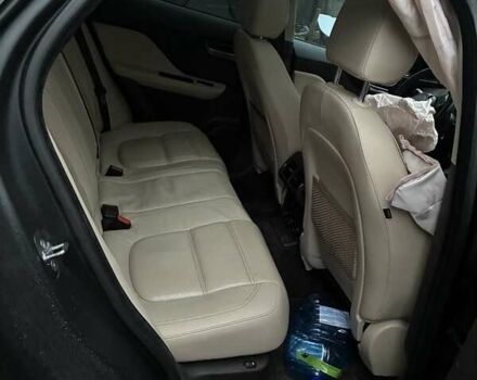 Чорний Ягуар Ф-Пейс, об'ємом двигуна 3 л та пробігом 80 тис. км за 12350 $, фото 8 на Automoto.ua