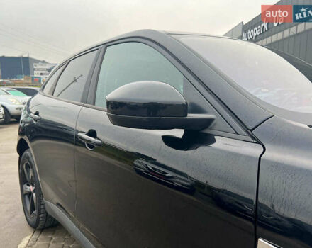 Чорний Ягуар Ф-Пейс, об'ємом двигуна 2 л та пробігом 153 тис. км за 24290 $, фото 12 на Automoto.ua