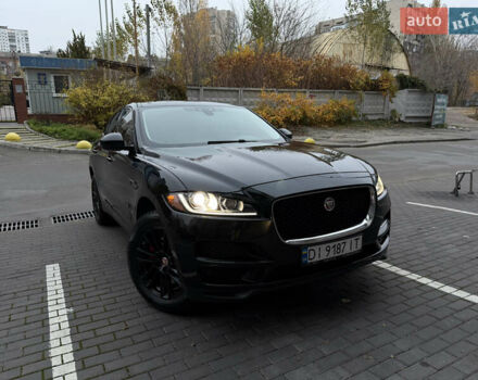Чорний Ягуар Ф-Пейс, об'ємом двигуна 2.96 л та пробігом 141 тис. км за 22000 $, фото 5 на Automoto.ua