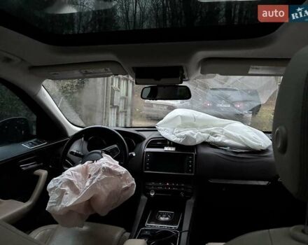 Чорний Ягуар Ф-Пейс, об'ємом двигуна 3 л та пробігом 80 тис. км за 12350 $, фото 14 на Automoto.ua