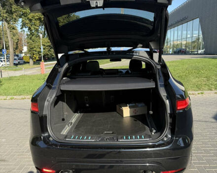 Черный Ягуар Ф-Пейс, объемом двигателя 2.99 л и пробегом 200 тыс. км за 27500 $, фото 12 на Automoto.ua